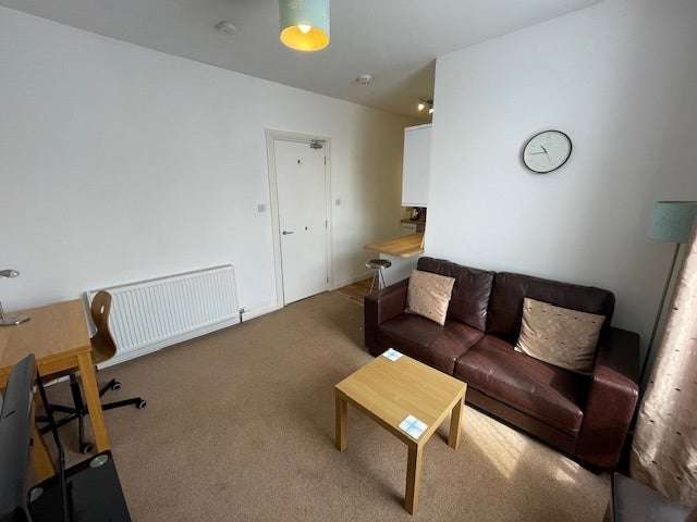Flat Holburn Street in Aberdeen City