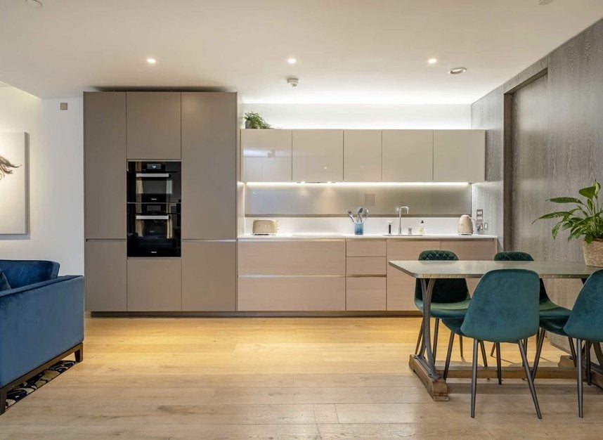 Flat Wardour Street in City of Westminster