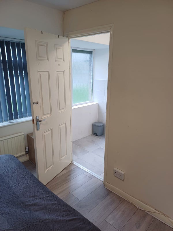 Room Rise Park in Basildon