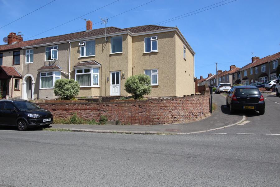 House Dundridge Lane in Bristol