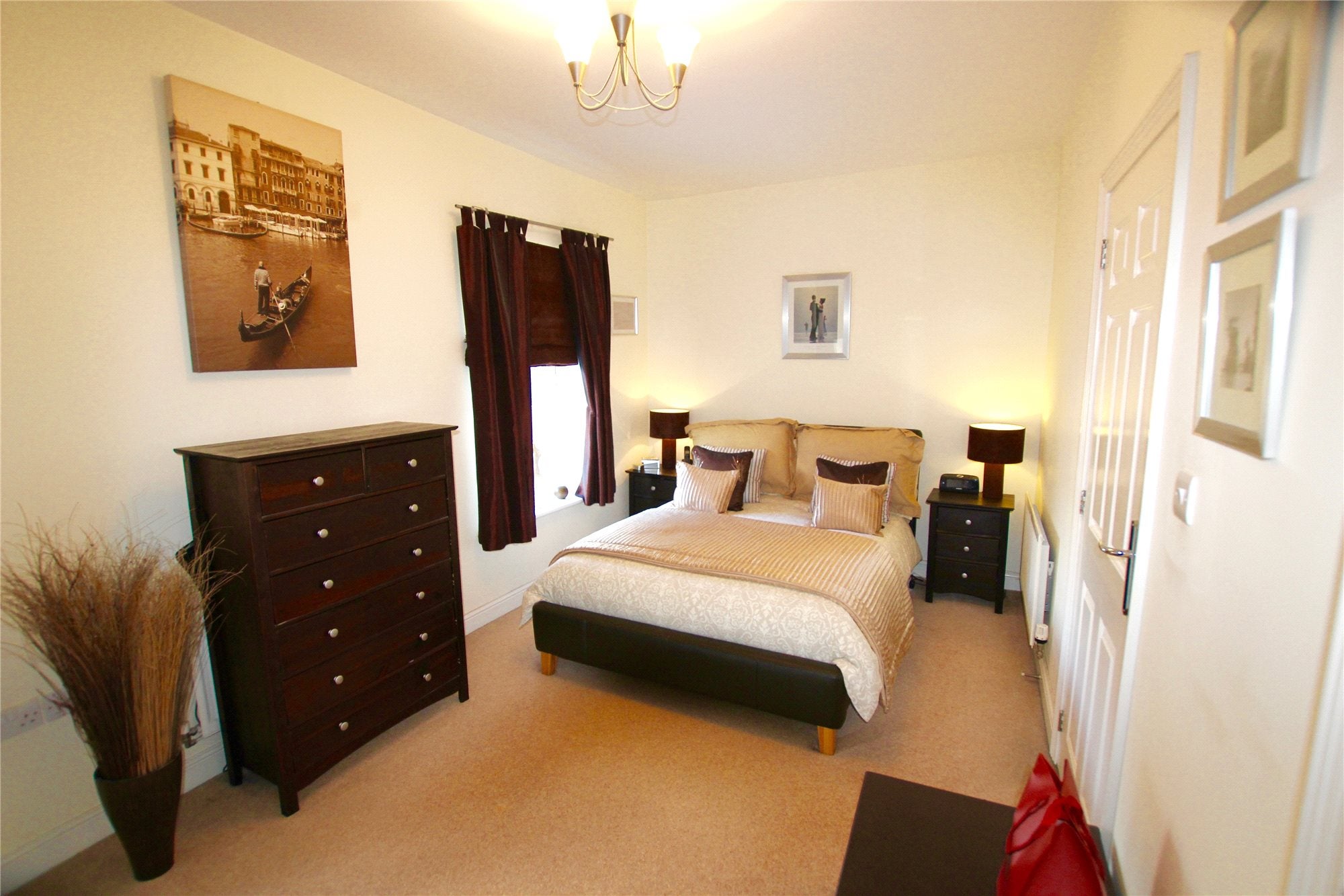 Flat Pelton Road in Greater London