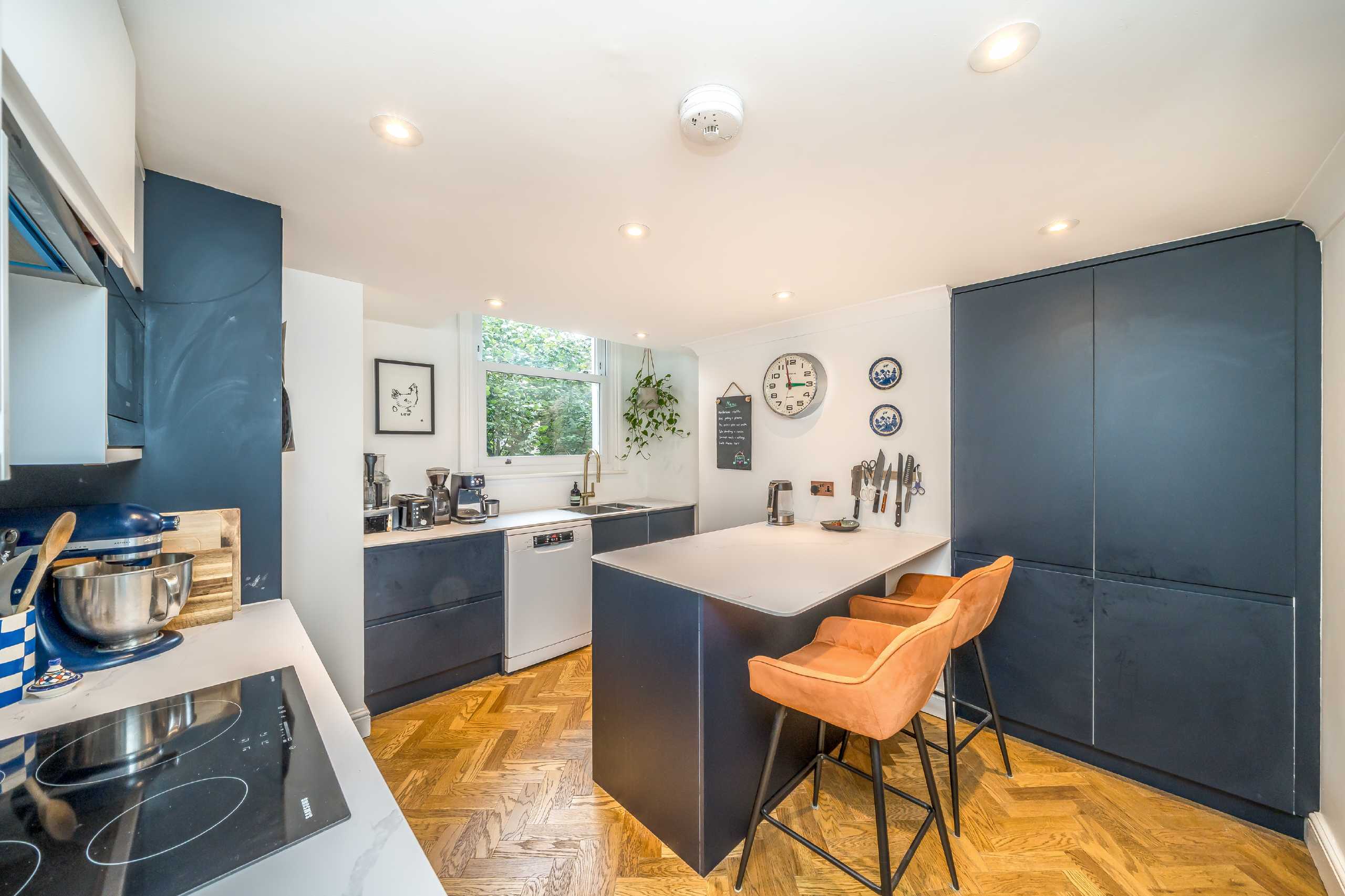 House Ashmere Grove in Greater London