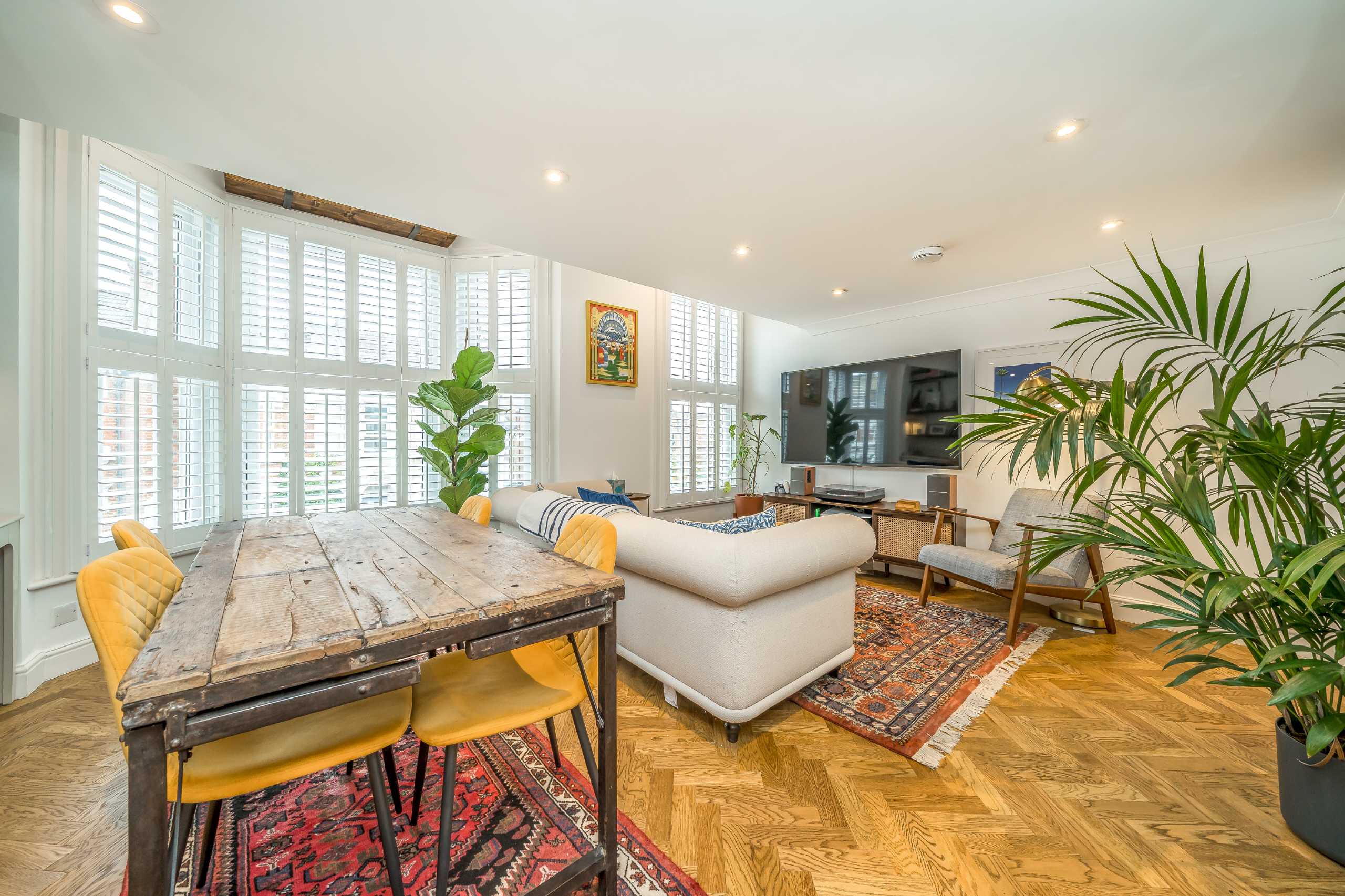 House Ashmere Grove in Greater London