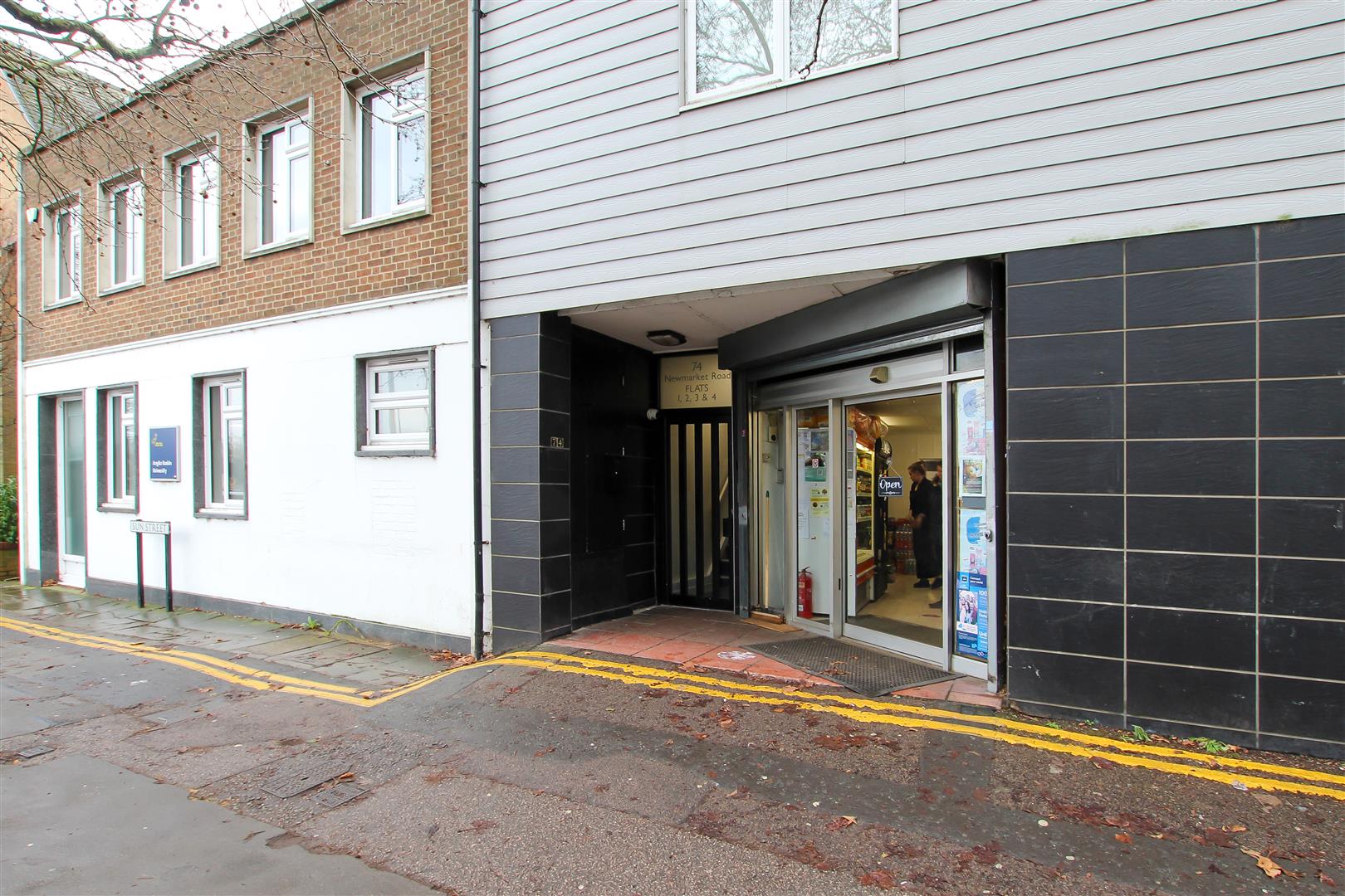 Flat Newmarket Road in Cambridge