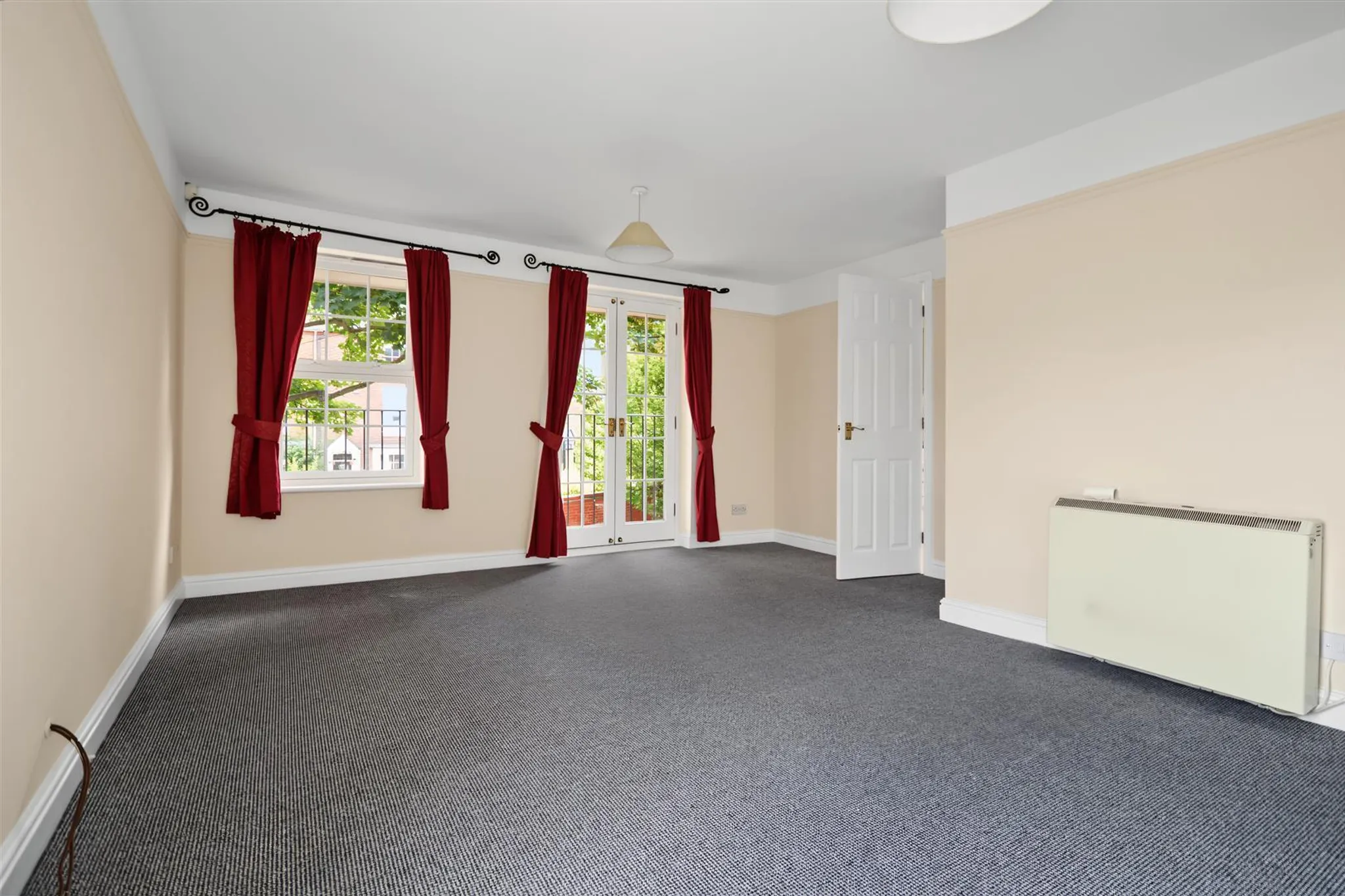 Flat Scholars Court in Northampton