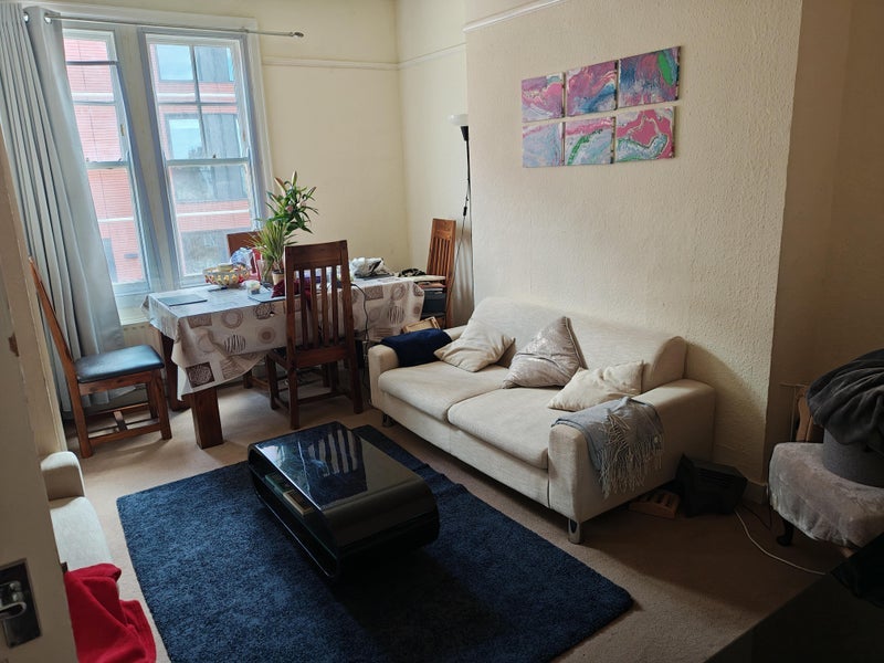 Flat Cromwell Avenue in Greater London