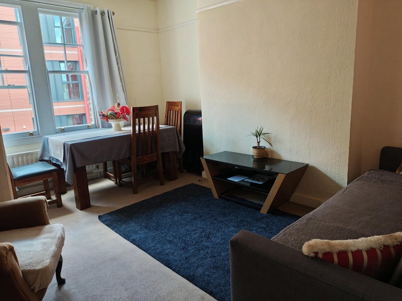 Flat Cromwell Avenue in Greater London