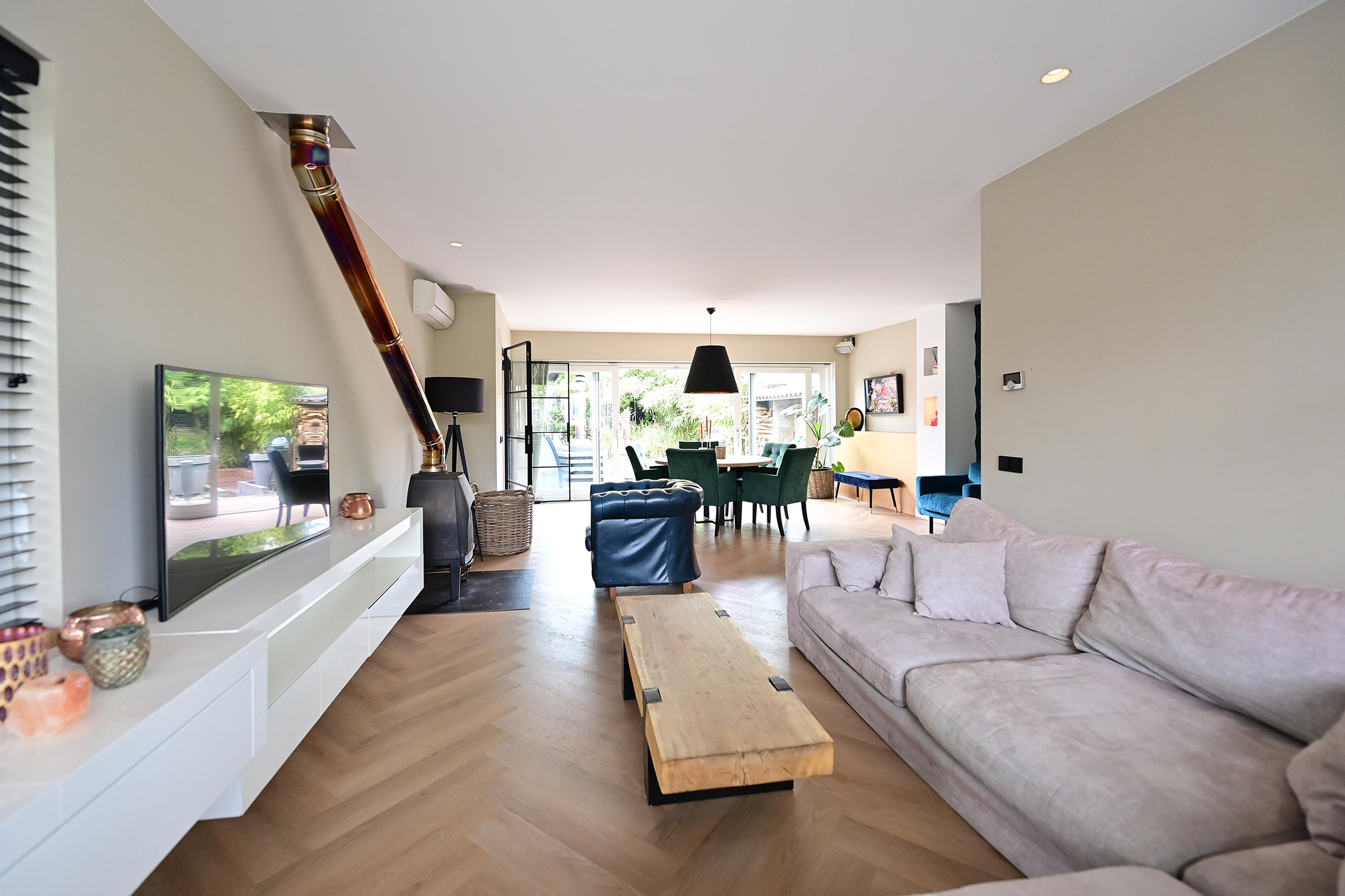 Hoekwoning te koop: De Savornin Lohmanlaan 10, Huizen