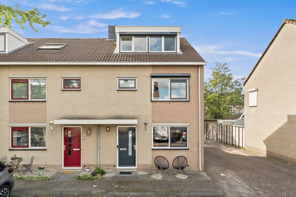 Huis Drie Hoeven 11 in Maasland