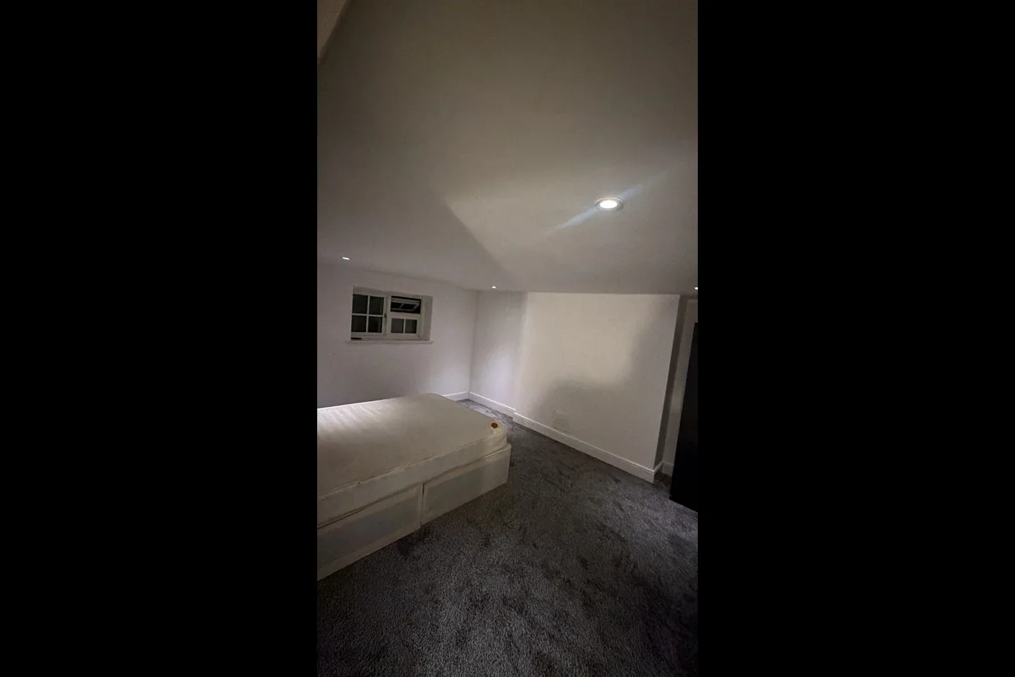 Room Hillingdon Road in Greater London