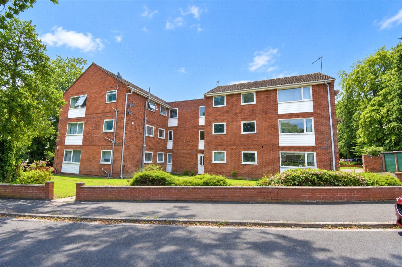 Flat Alton Road in Oxton