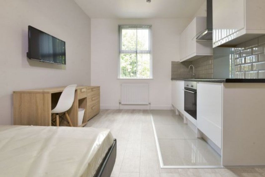 Room Coundon Road in Coventry