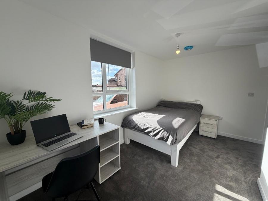 Room Snow Hill in Stoke-on-Trent