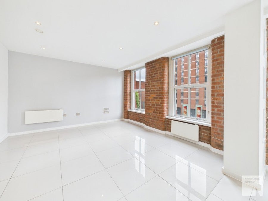 Flat Cutting Room Square in Manchester