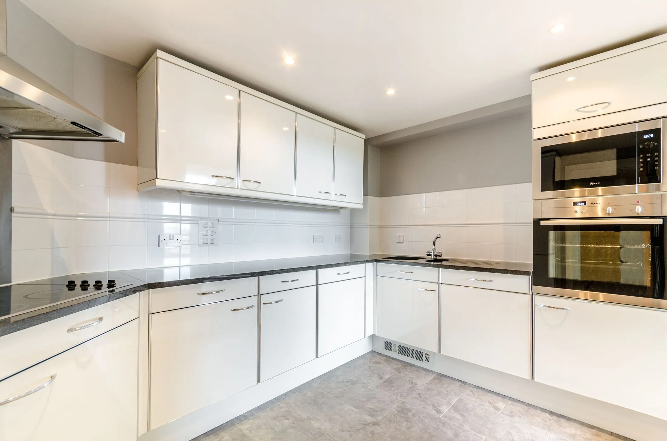 Flat Marlowe Path in Greater London