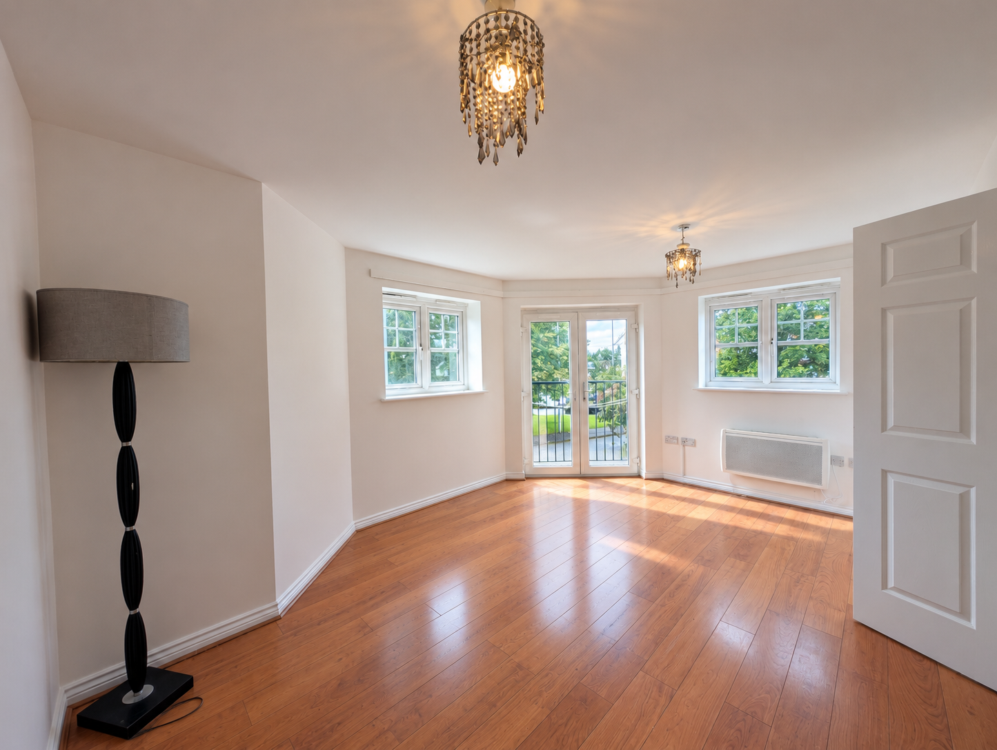 Flat Larch Gardens in Manchester