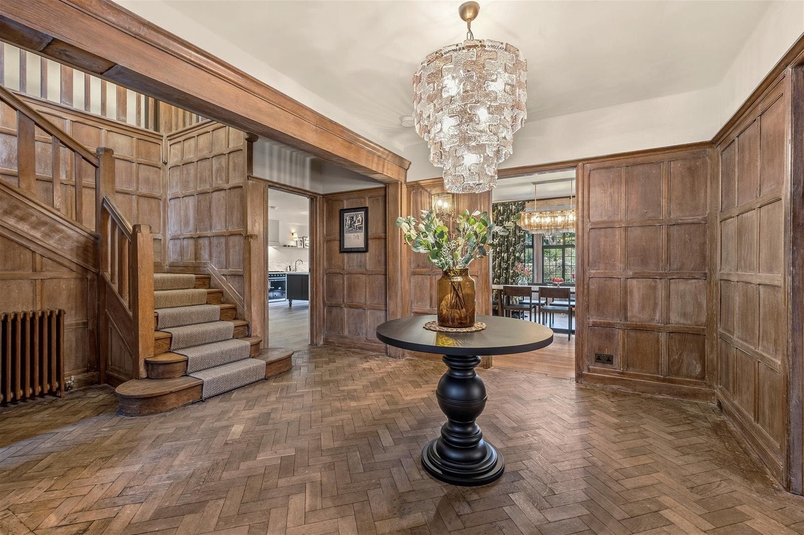 House Ellerton Road in Greater London