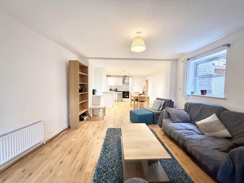 Room Quex Road in Greater London