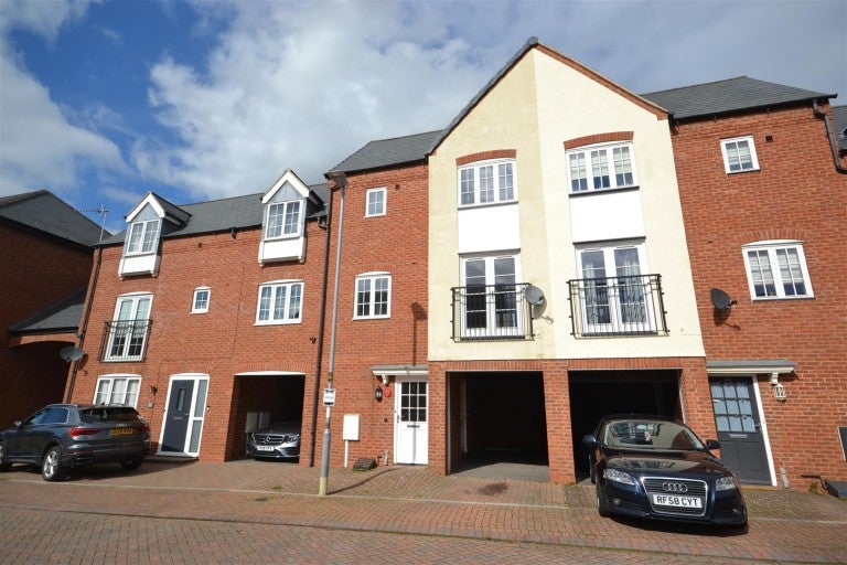 House Pipistrelle Drive in Hinckley and Bosworth