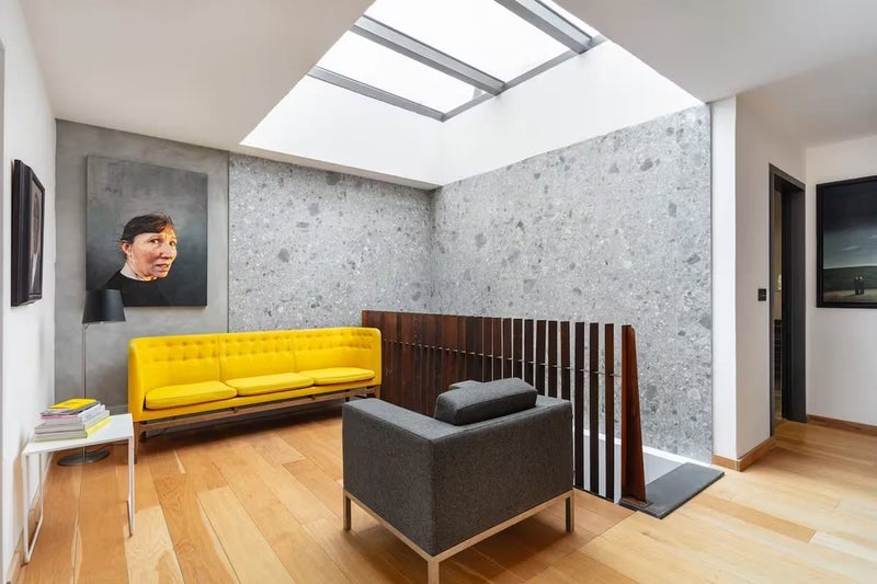 Room Kingsland Road in Greater London