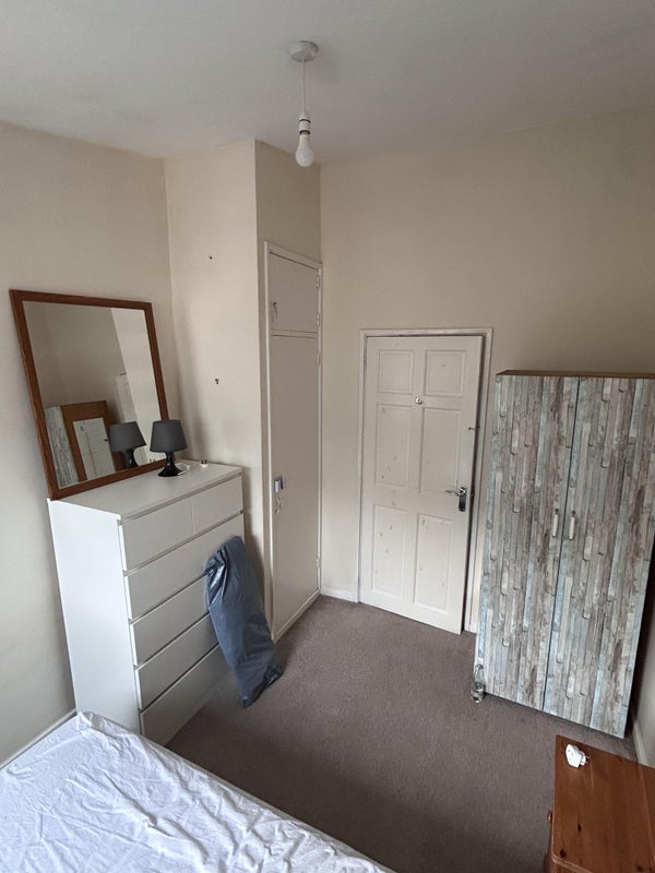 Room Gerridge Street in Greater London