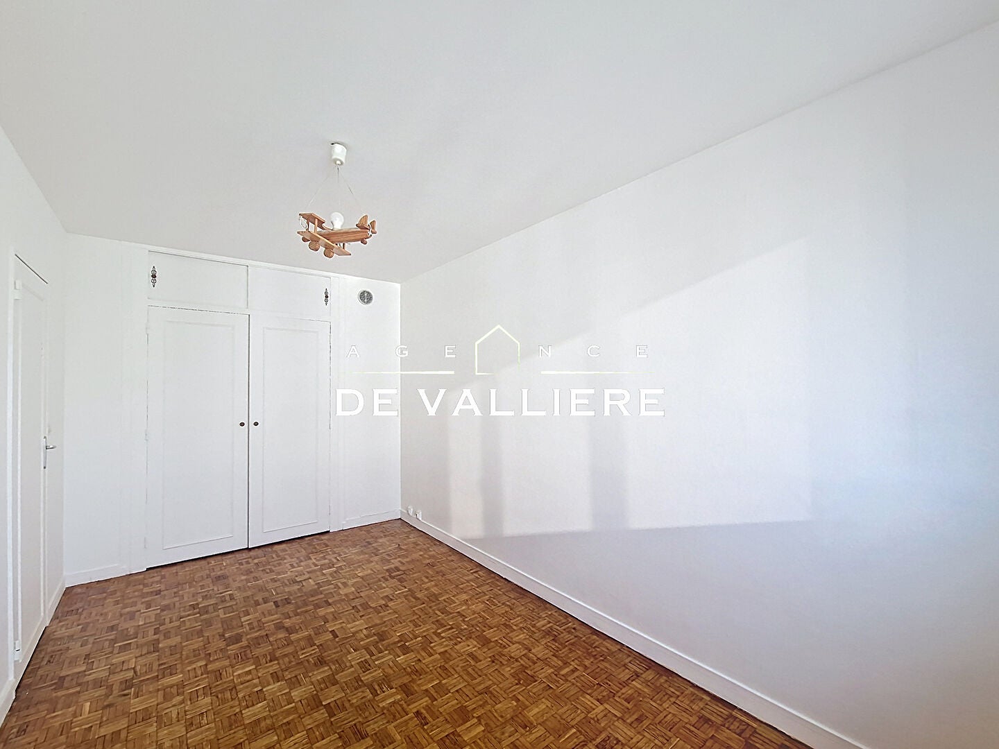Flat Avenue des Champs Pierreux in Nanterre