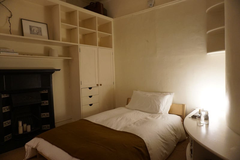 Room Mount View Road in Greater London