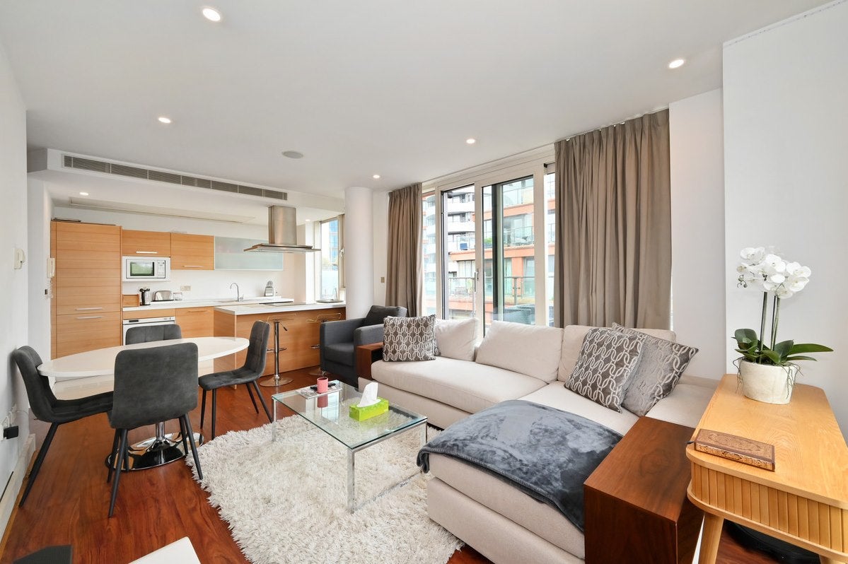 Flat Praed Street in City of Westminster