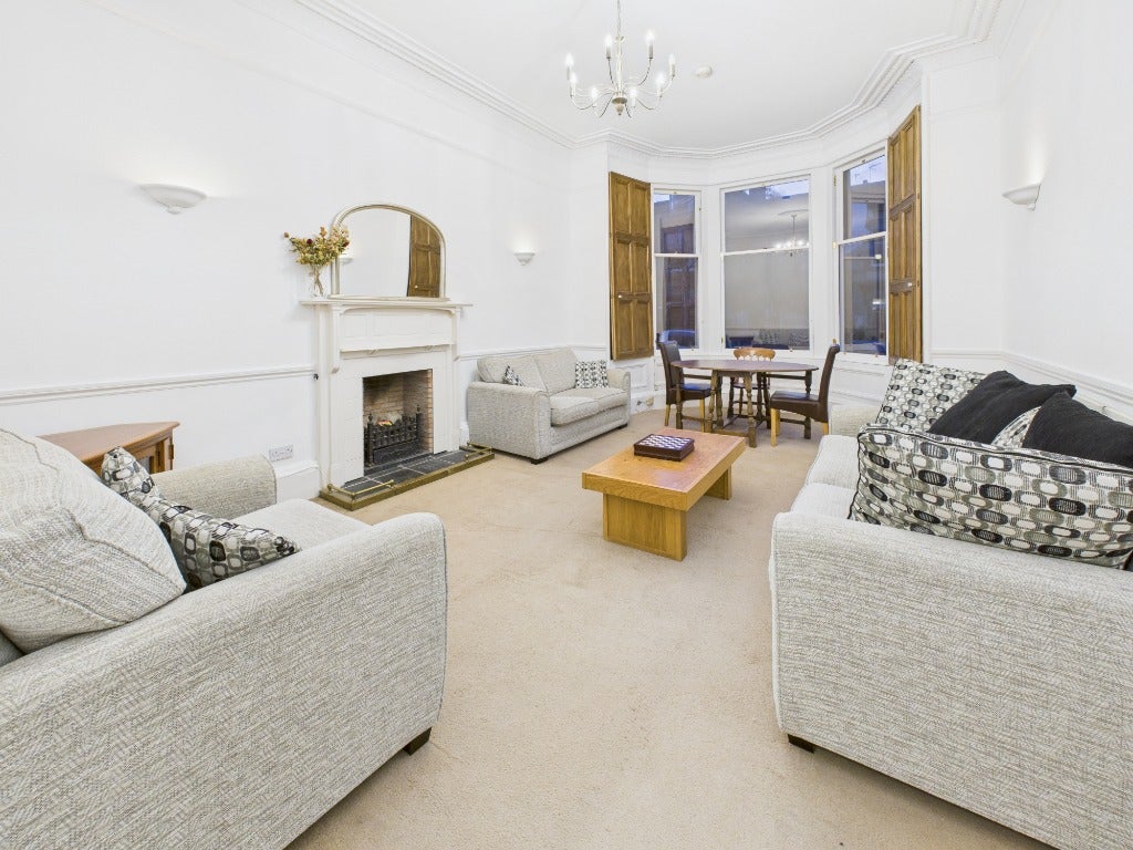 Flat Leamington Terrace in City of Edinburgh