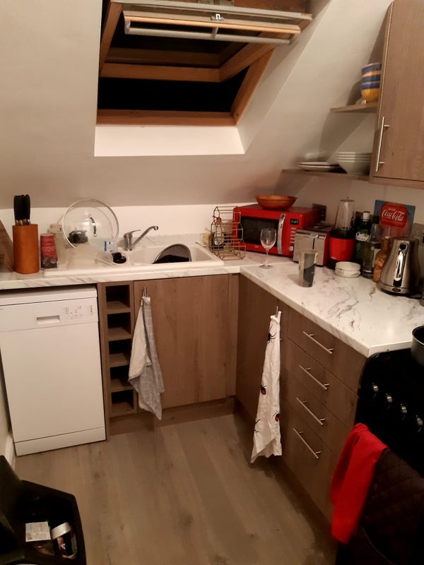 Flat Tierney Road in Greater London