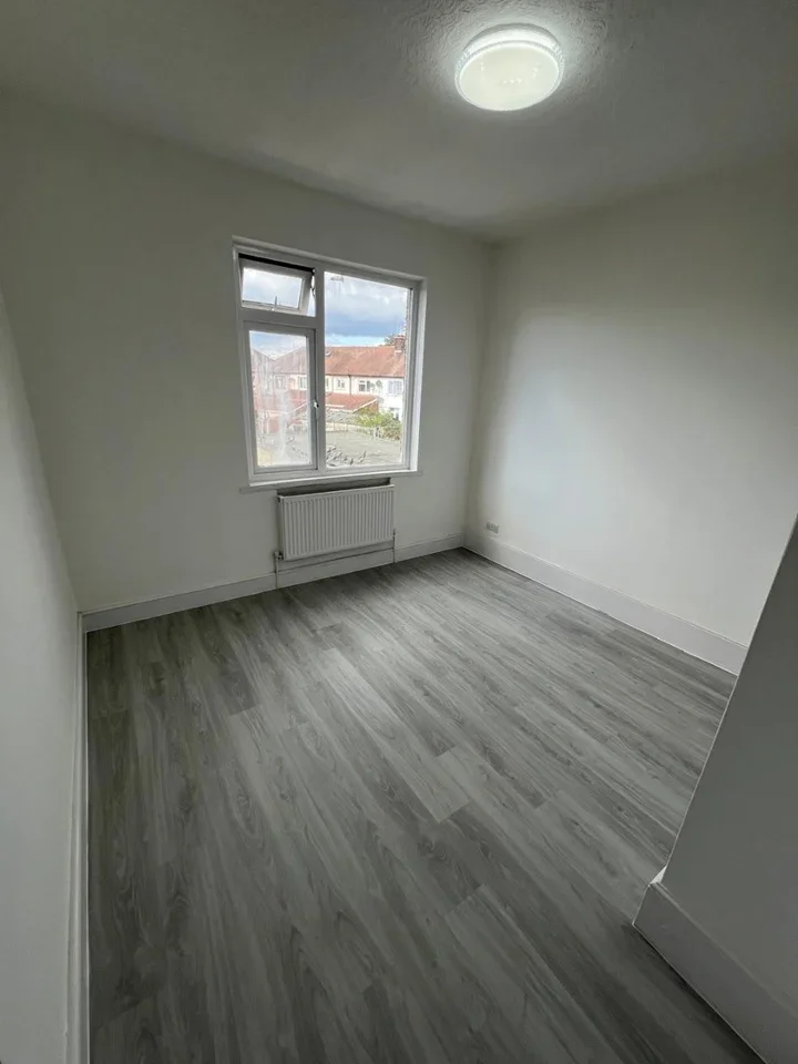 Flat South Road in Greater London