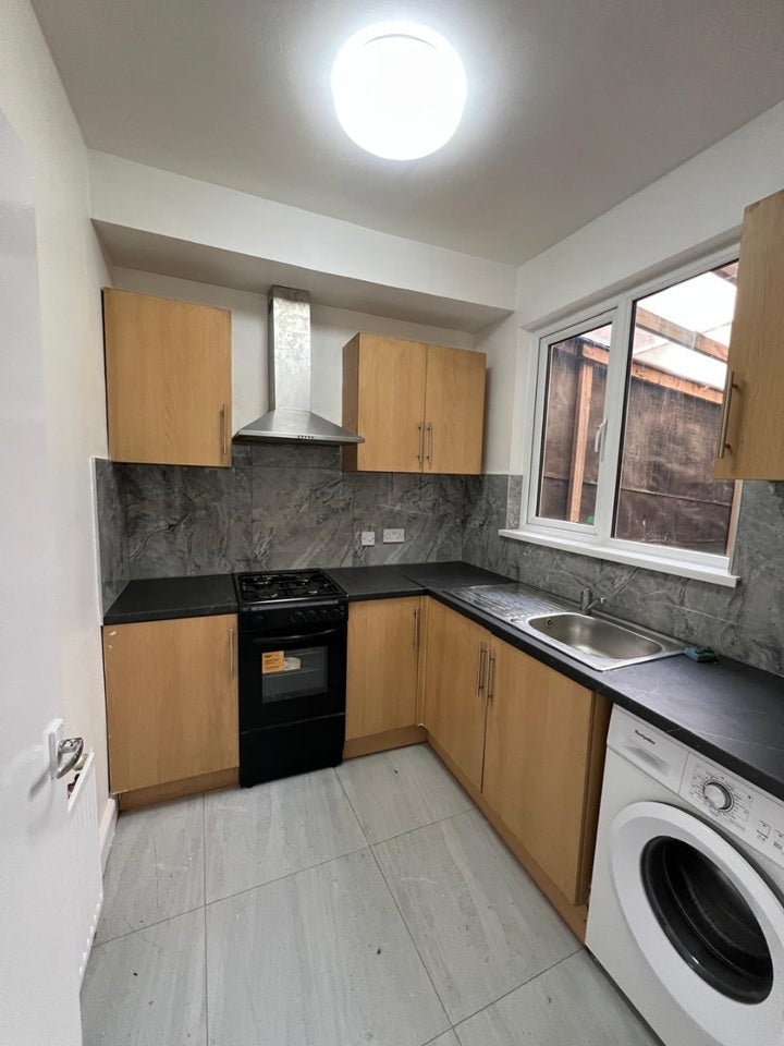 Flat South Road in Greater London
