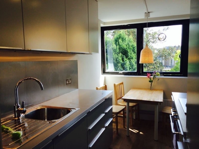 Room Tavistock Crescent in City of Westminster