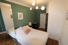 Room Beedell Avenue in Southend-on-Sea