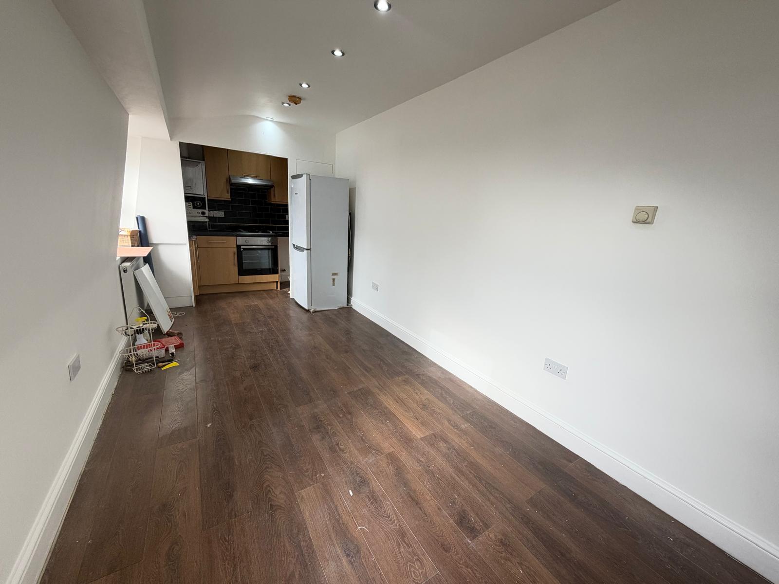 Flat Sprowston Mews in Greater London