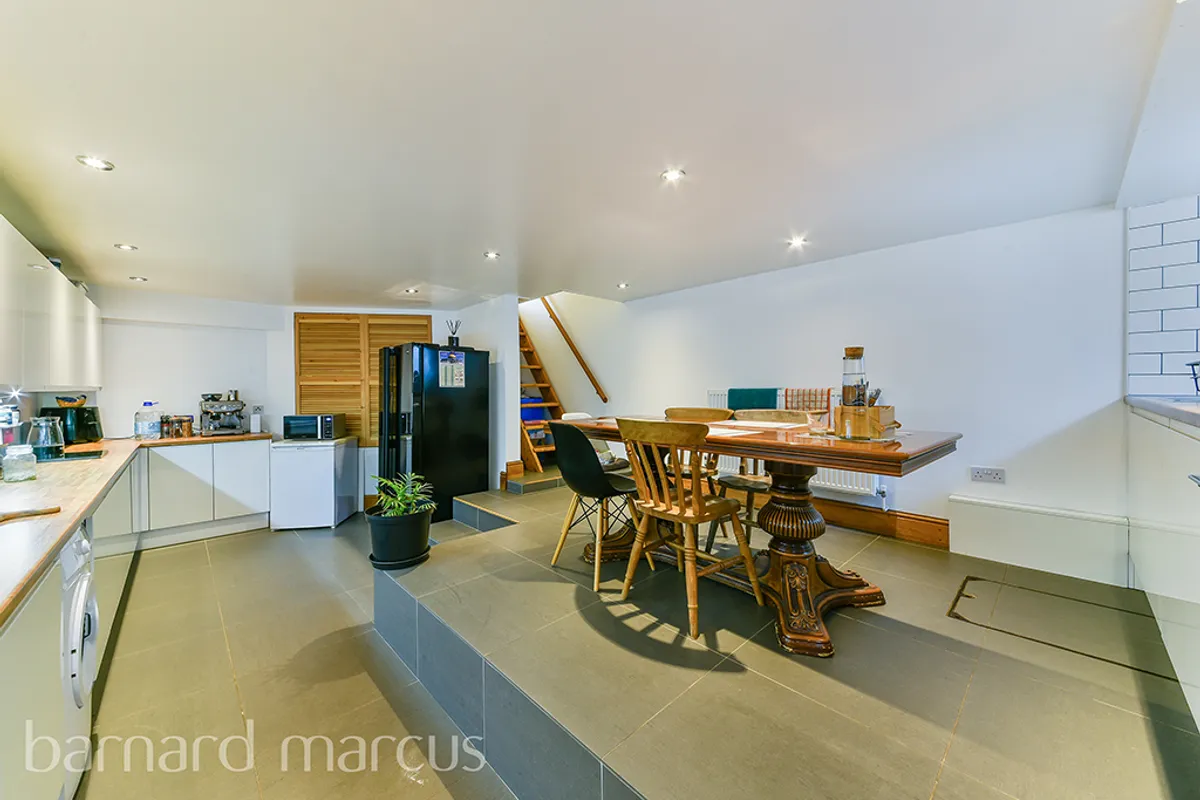 Flat Parfrey Street in Greater London