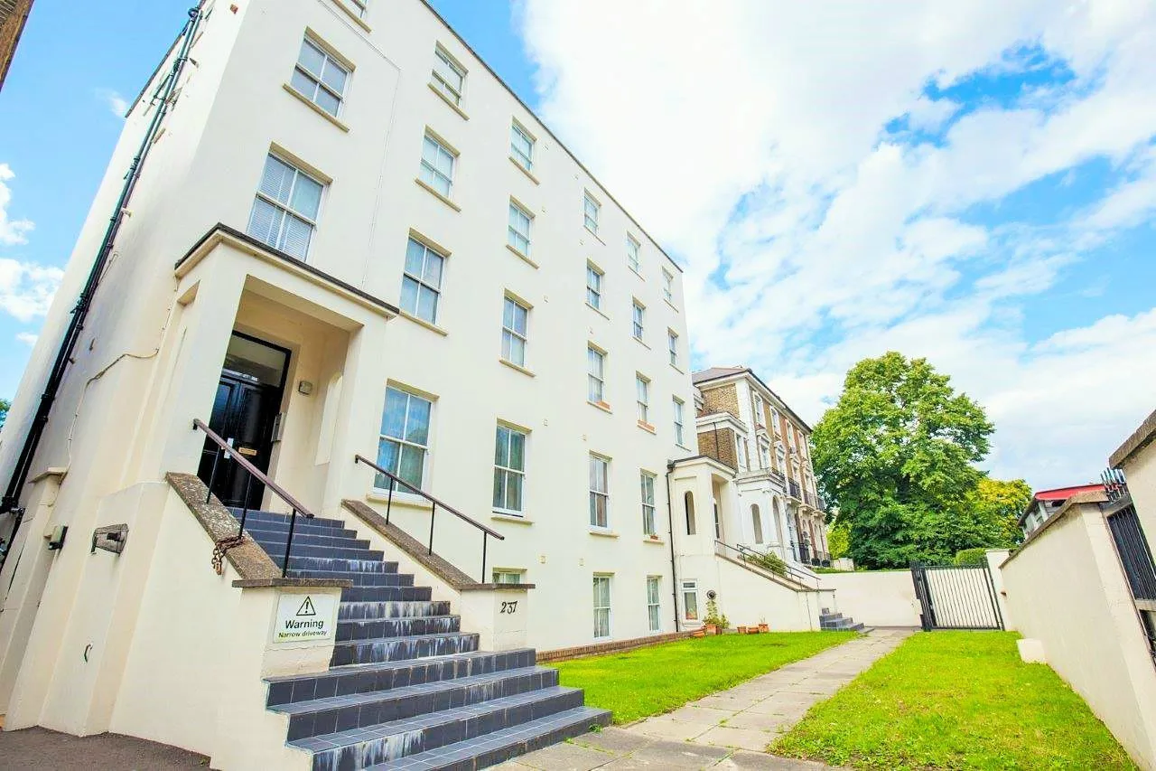Flat Camden Road in Greater London