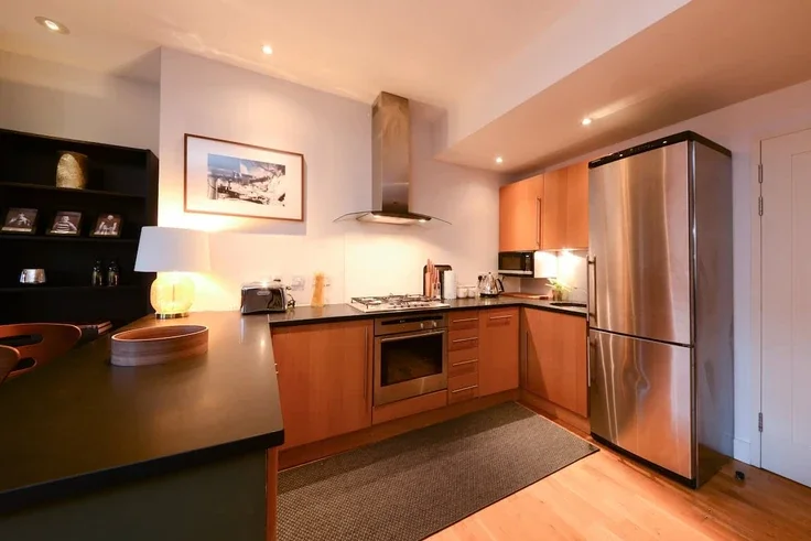 Flat Rowallan Road in Greater London