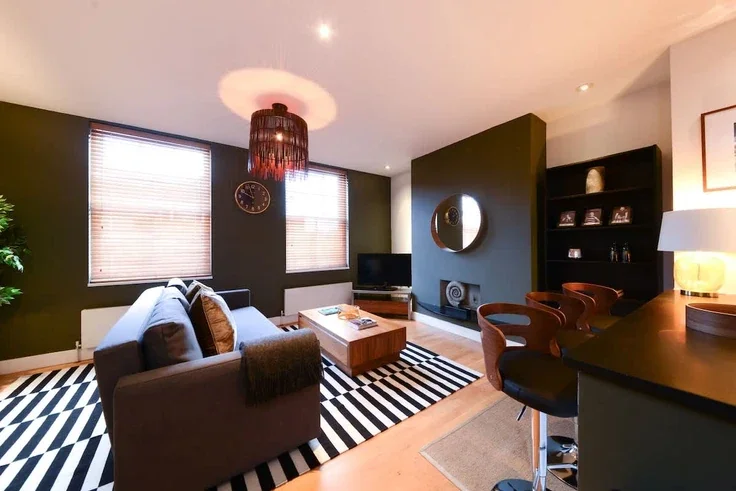 Flat Rowallan Road in Greater London