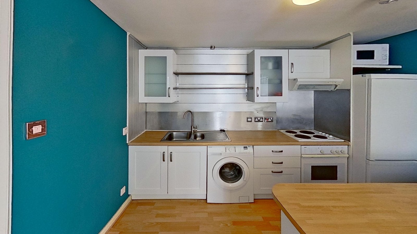 Flat Broad Wynd in City of Edinburgh