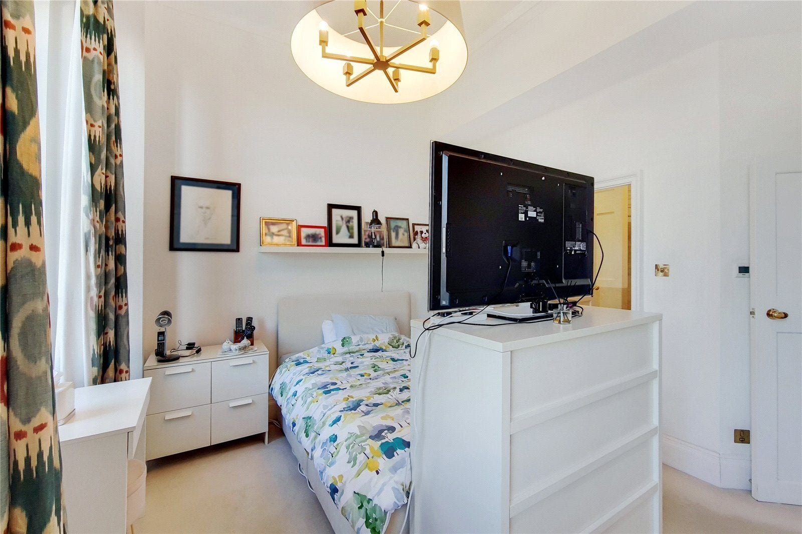 Flat Roehampton Lane in Greater London