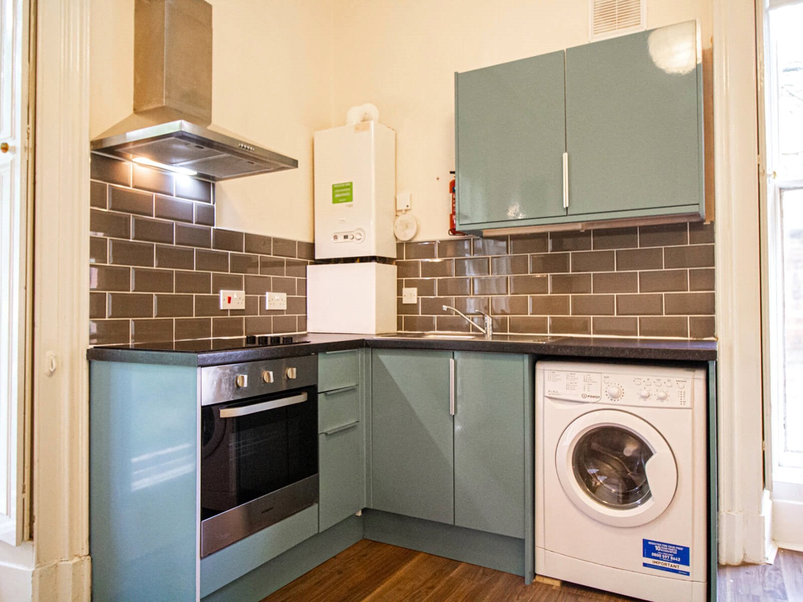 Room Clarendon Road in Leeds