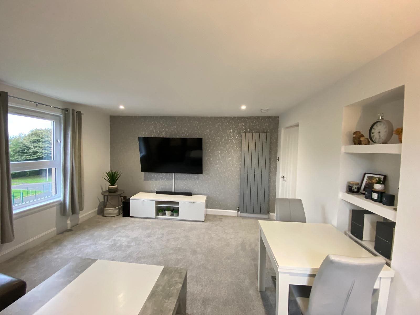 Flat Kingsknowe Court in City of Edinburgh