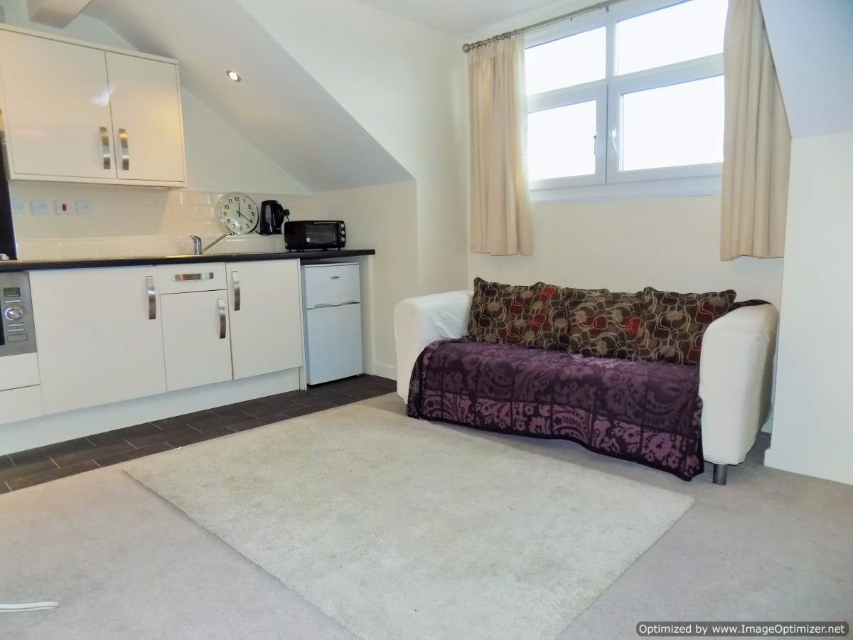 Flat Norman Place in Leeds