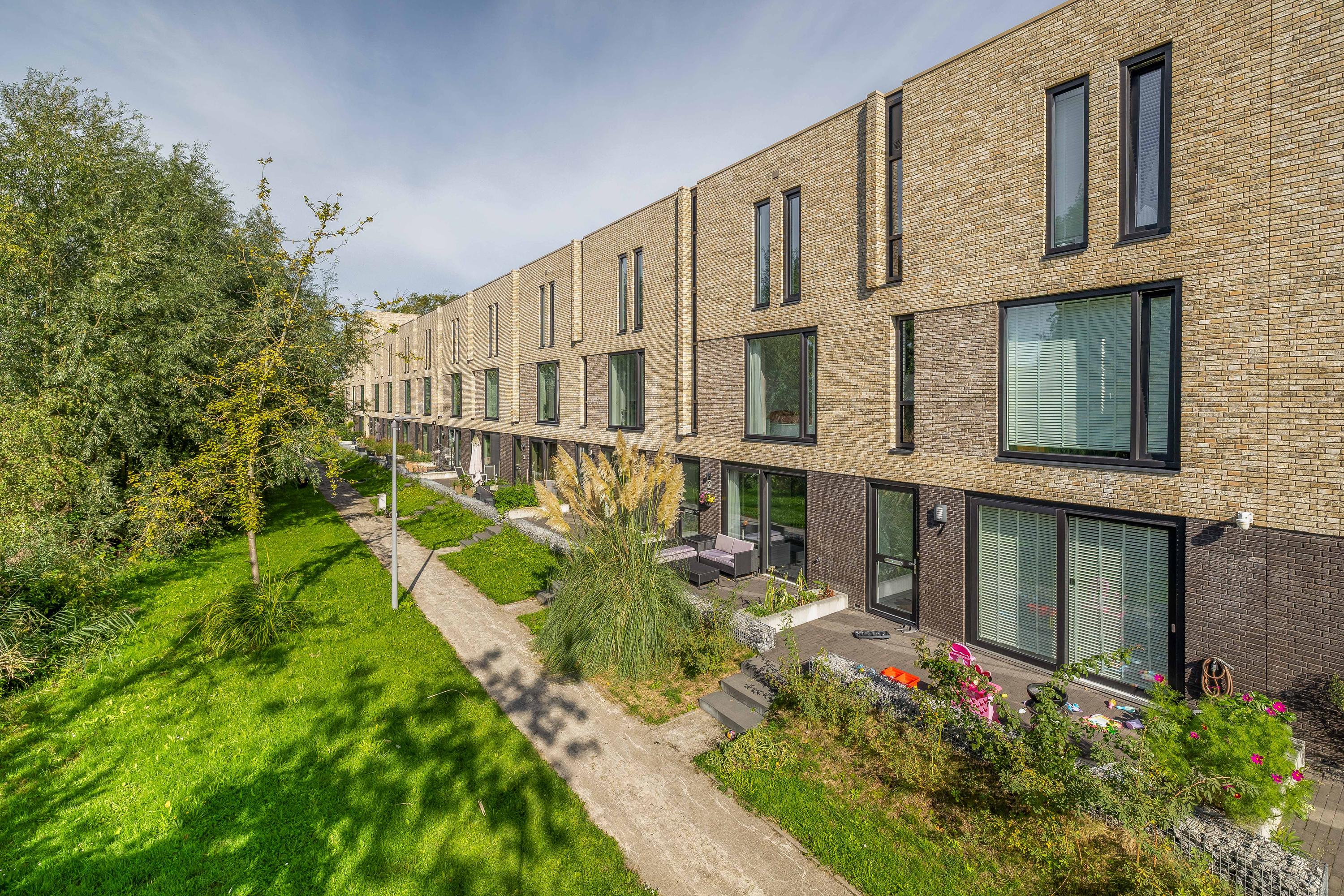 Tussenwoning te koop: Virginia Gaaipad 9, Rotterdam
