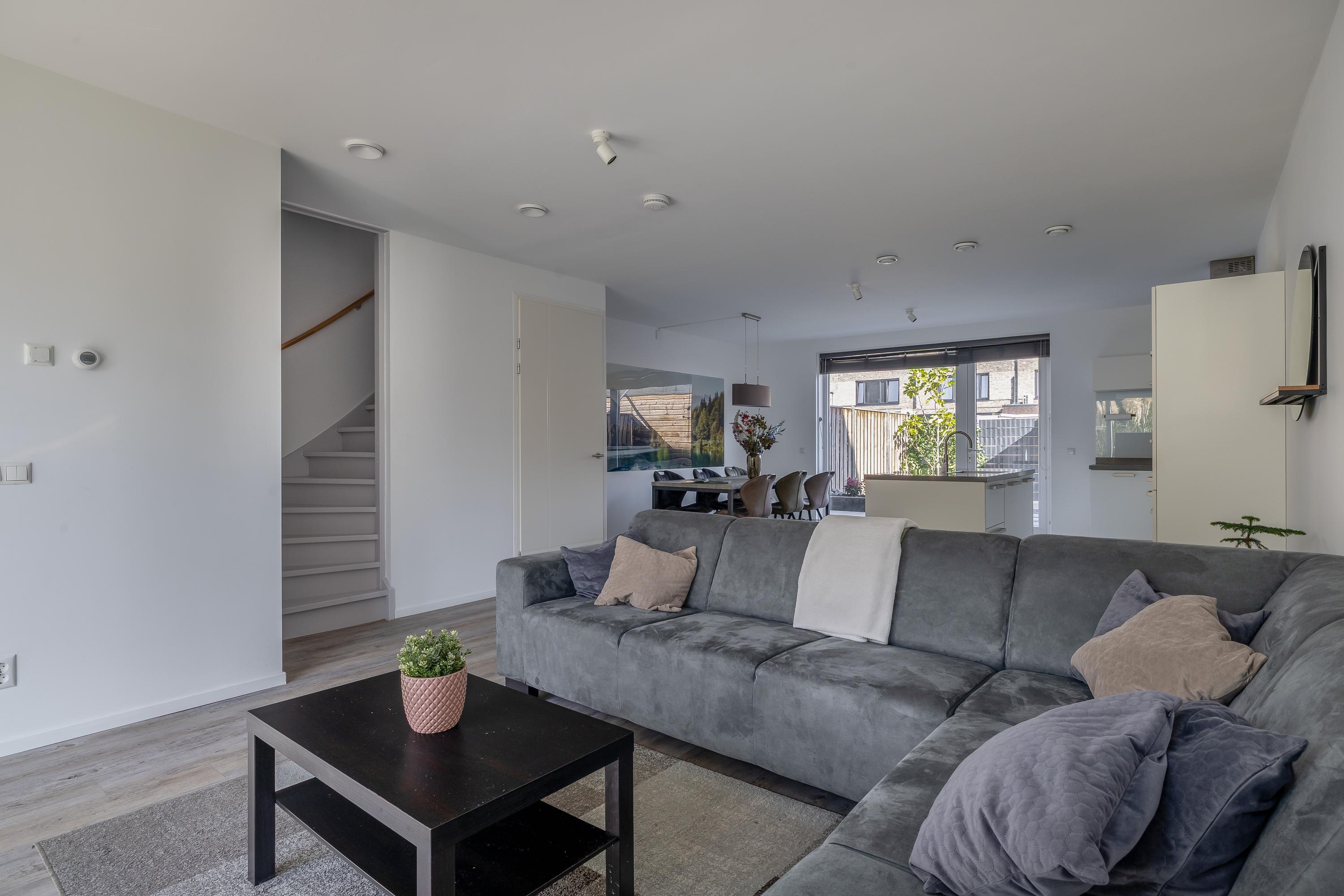 Tussenwoning te koop: Virginia Gaaipad 9, Rotterdam