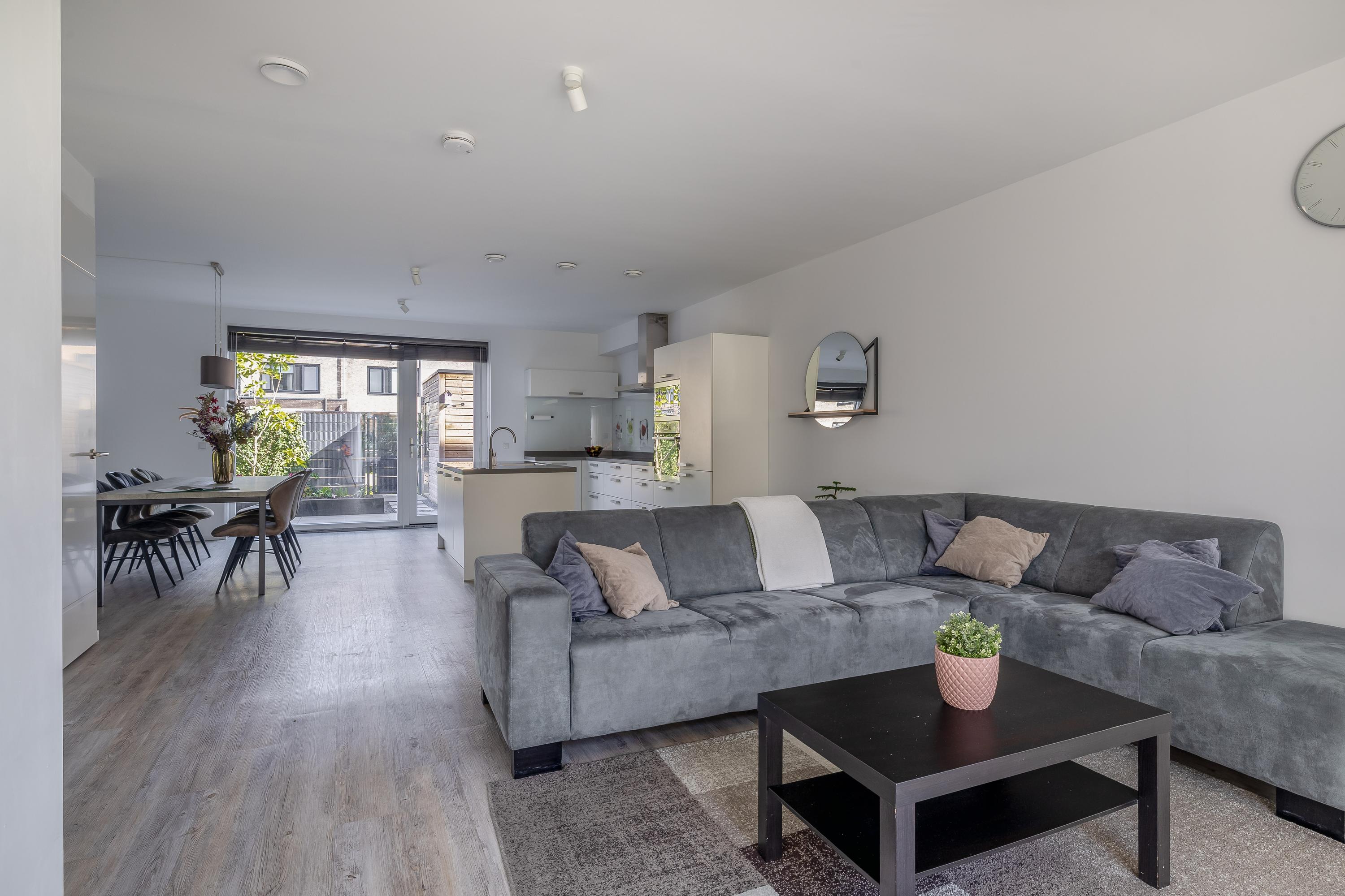Tussenwoning te koop: Virginia Gaaipad 9, Rotterdam