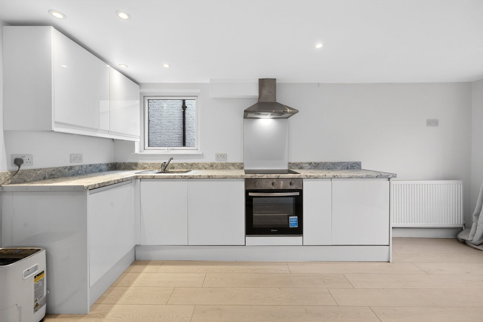 Flat Chiswick Lane in Greater London