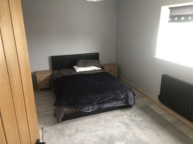 Room Heol Trelai in Cardiff