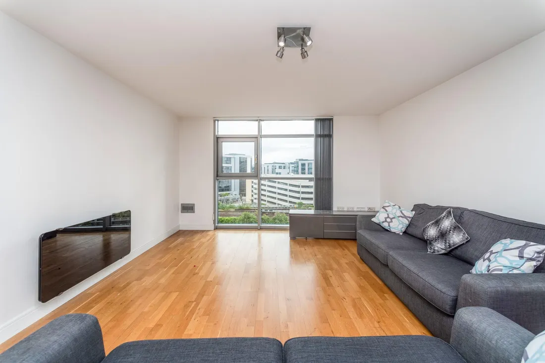 Flat Bute Terrace in Cardiff